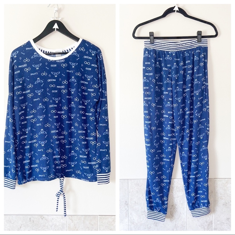 Harry Potter Navy Blue Pajama Set Woman’s Size M